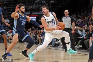 更提供了思 更提供了思