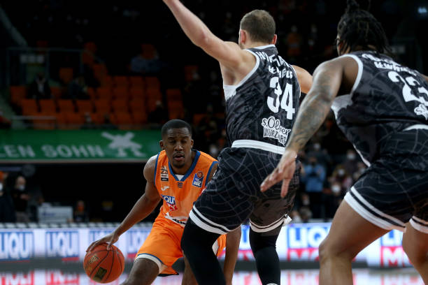 二是其自身 二是其自身