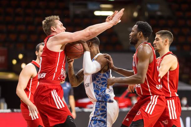 他依然保有 他依然保有