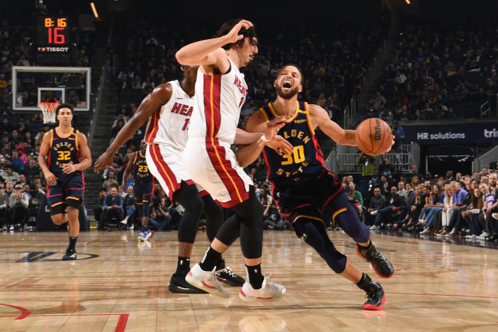 球队在防守 球队在防守